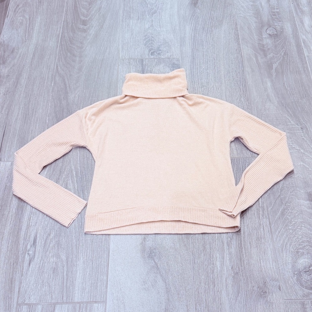 Nation LTD Women's pale pink Turtleneck Sweater- XS